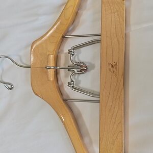 Setwell Vintage Wooden French Collar Deluxe Suit Hanger with Pant Clamp